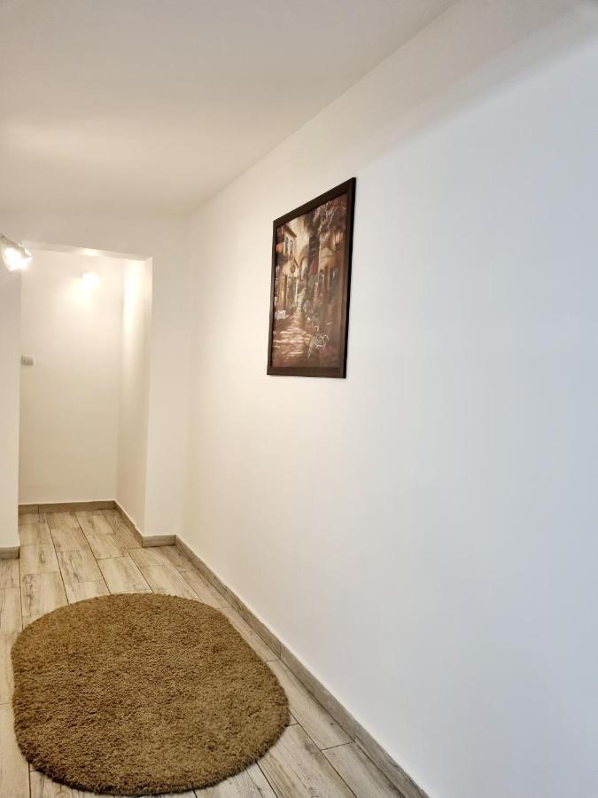 Hostel Monument Бухарест Экстерьер фото